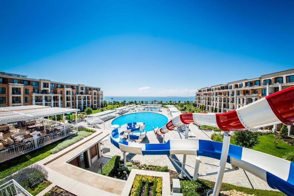 Premier Fort Beach - Premium Apartments Свети-Влас Экстерьер фото