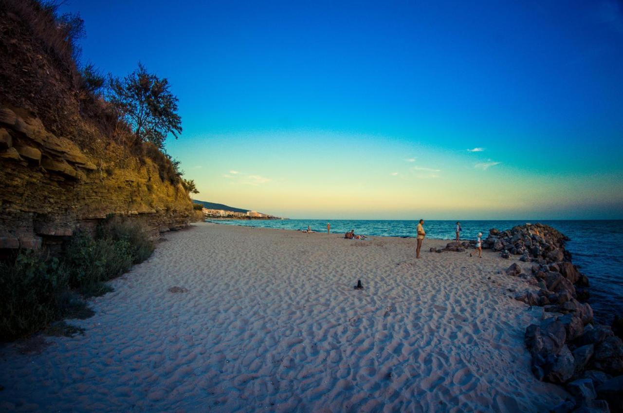 Premier Fort Beach - Premium Apartments Свети-Влас Экстерьер фото