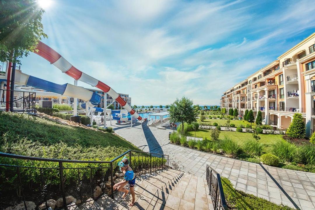 Premier Fort Beach - Premium Apartments Свети-Влас Экстерьер фото