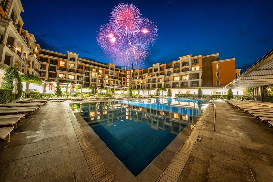 Premier Fort Beach - Premium Apartments Свети-Влас Экстерьер фото