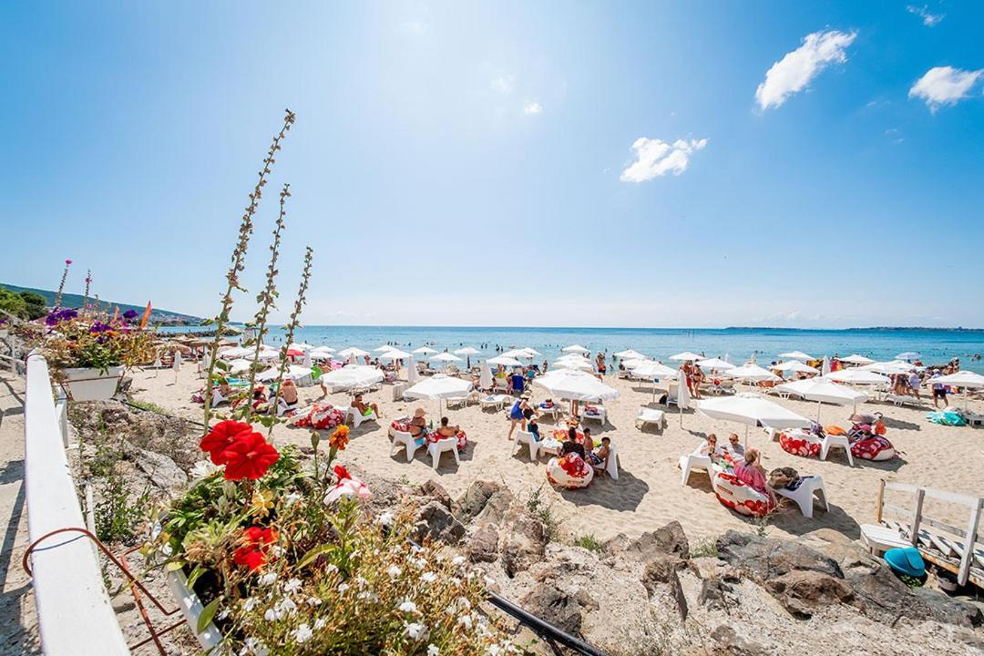Premier Fort Beach - Premium Apartments Свети-Влас Экстерьер фото