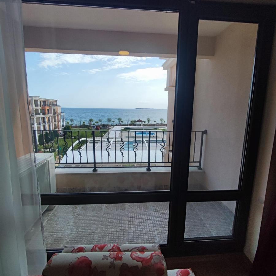 Premier Fort Beach - Premium Apartments Свети-Влас Экстерьер фото