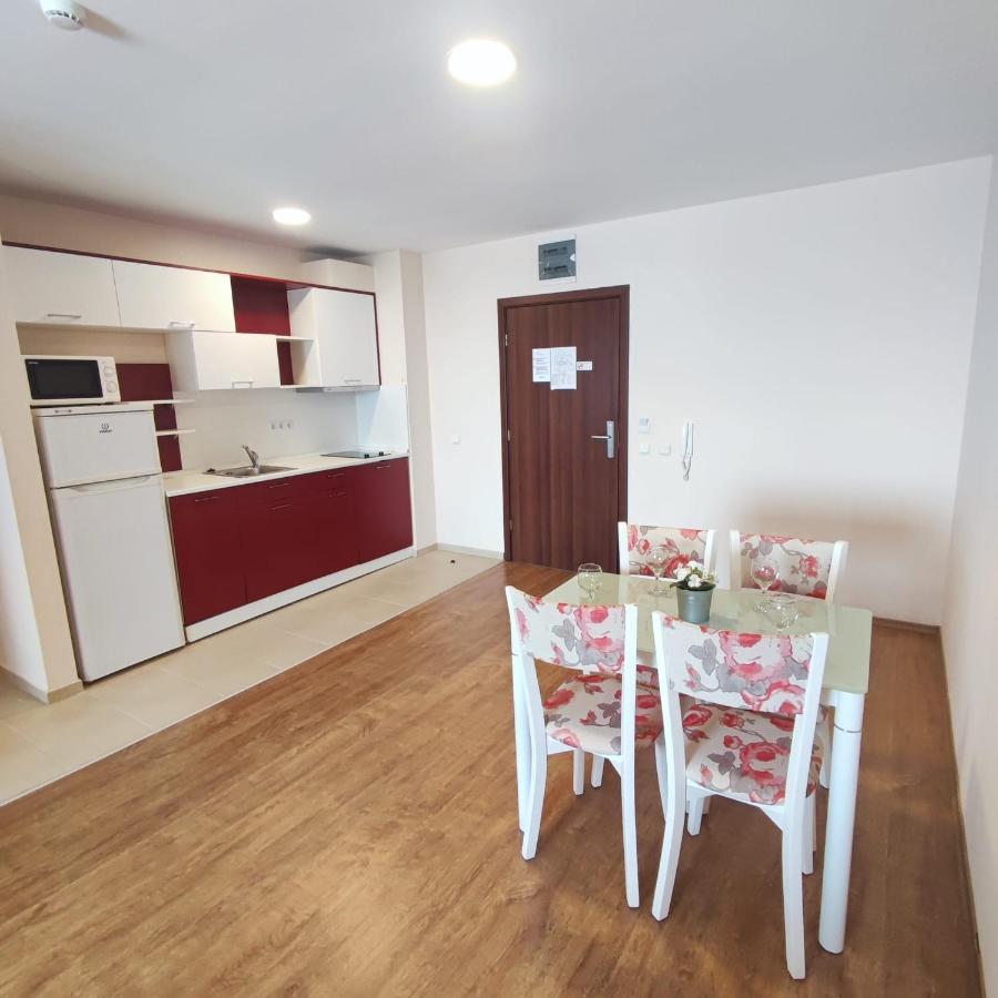 Premier Fort Beach - Premium Apartments Свети-Влас Экстерьер фото